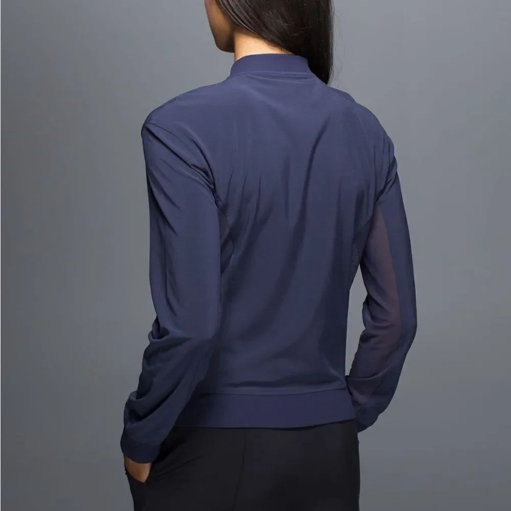 Lululemon Noir Jacket Cadet Blue Size 4